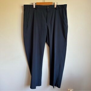 Greg Norman Men's Navy Golf Performance Pants 38W Flat Front Euc
